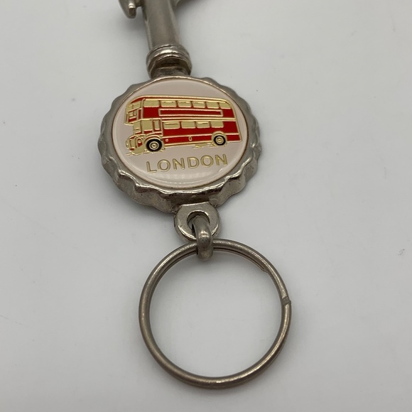 Vintage London Double Decker Bus Travel Keychain/Keyring - Picture 5 of 8